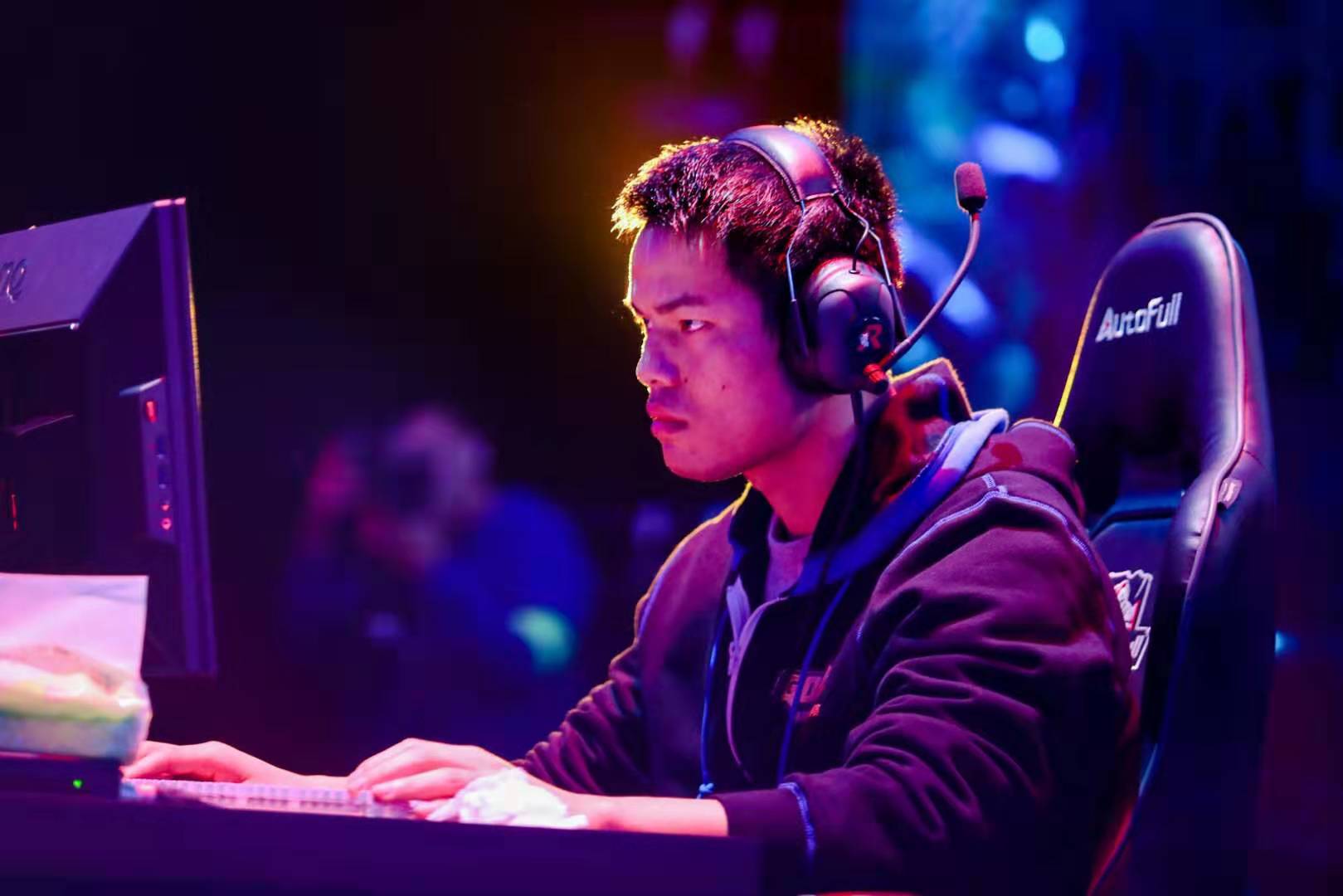 备受关注的 备受关注的