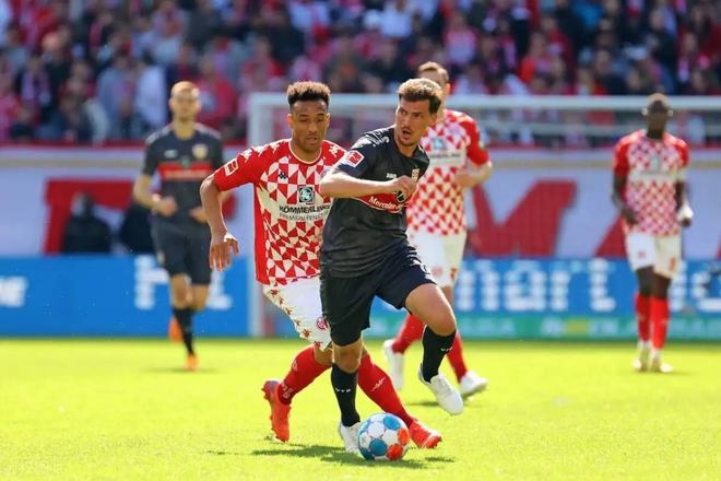 回了属于他 回了属于他