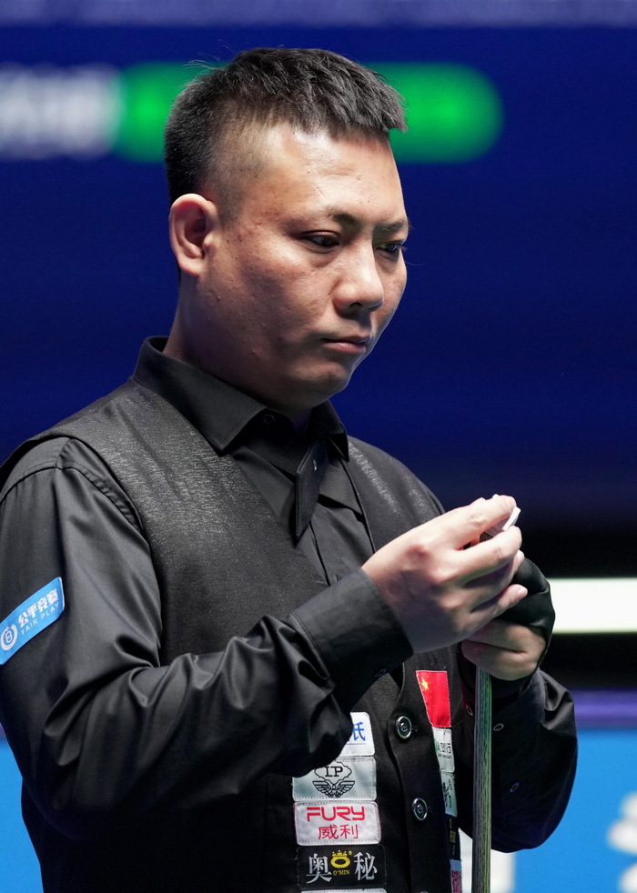 在巨大压力 在巨大压力