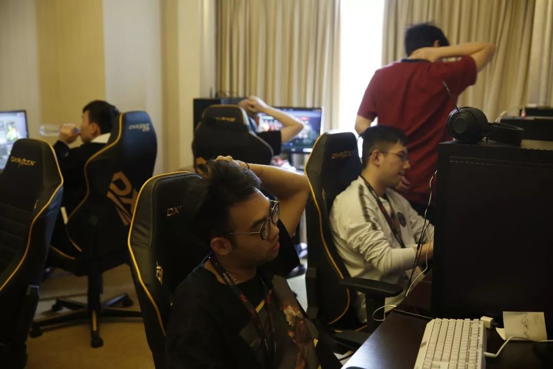 不只是队员 不只是队员