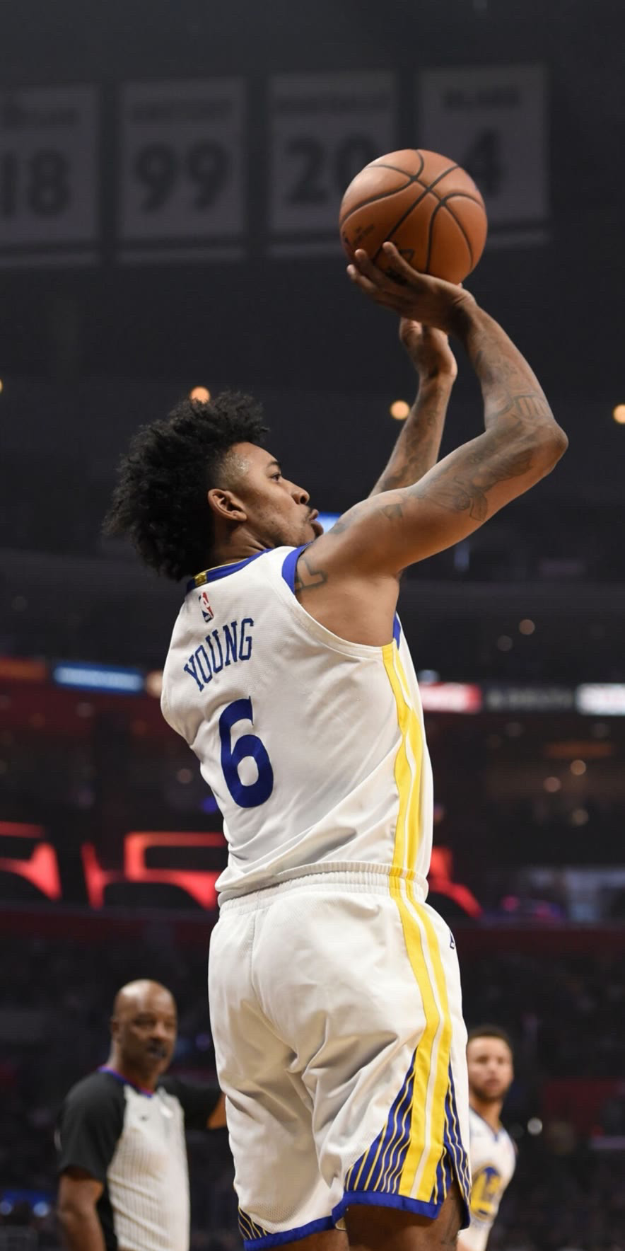 后卫看造犯 后卫看造犯